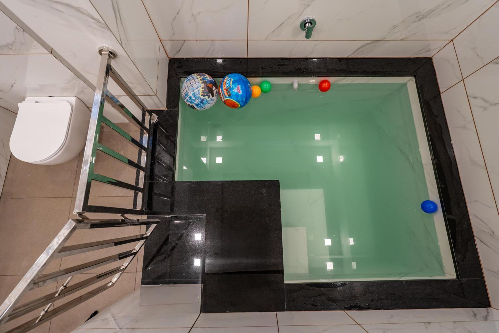 Cochin Airport Hotel Kochi Екстер'єр фото