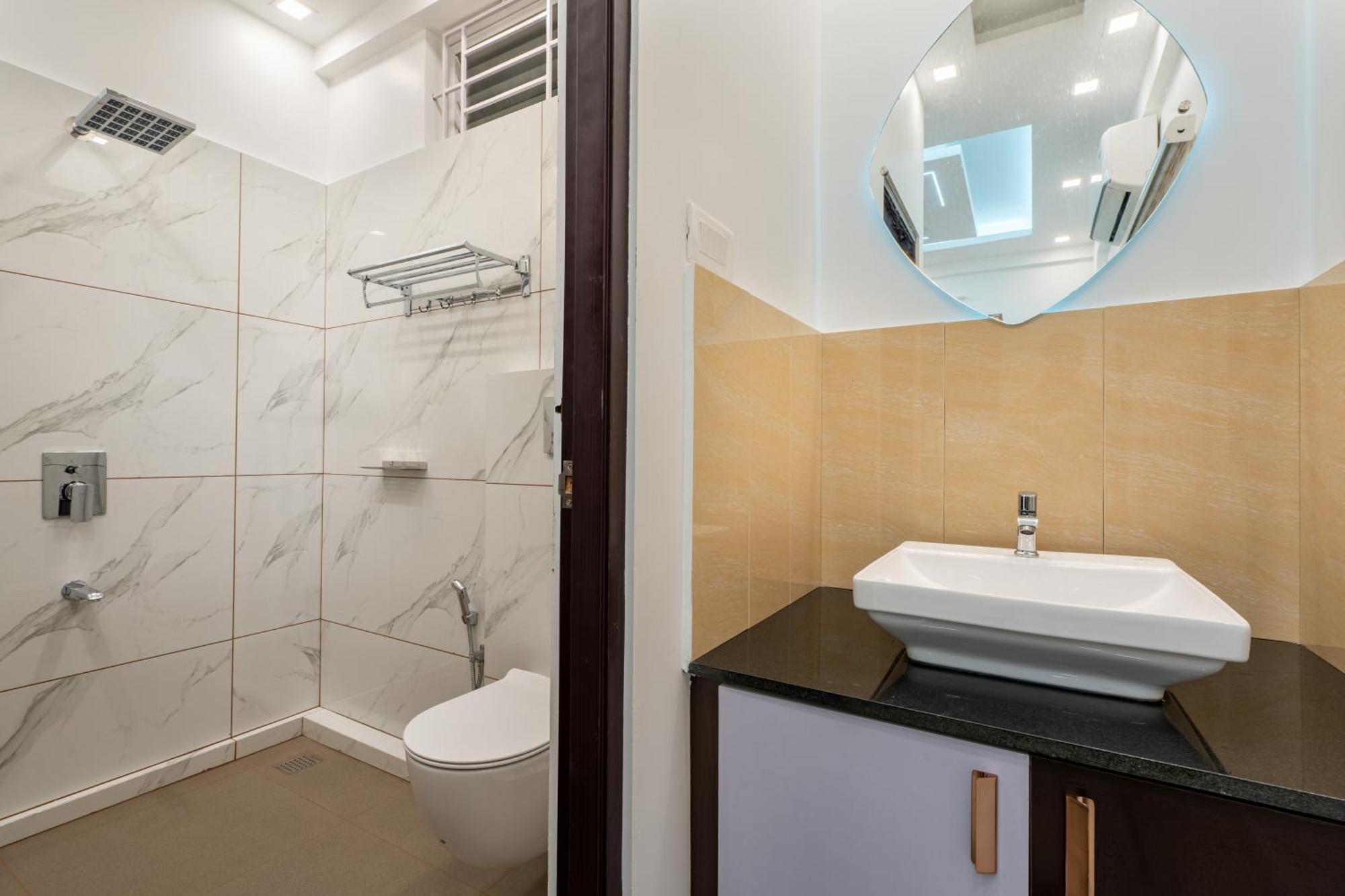 Cochin Airport Hotel Kochi Екстер'єр фото