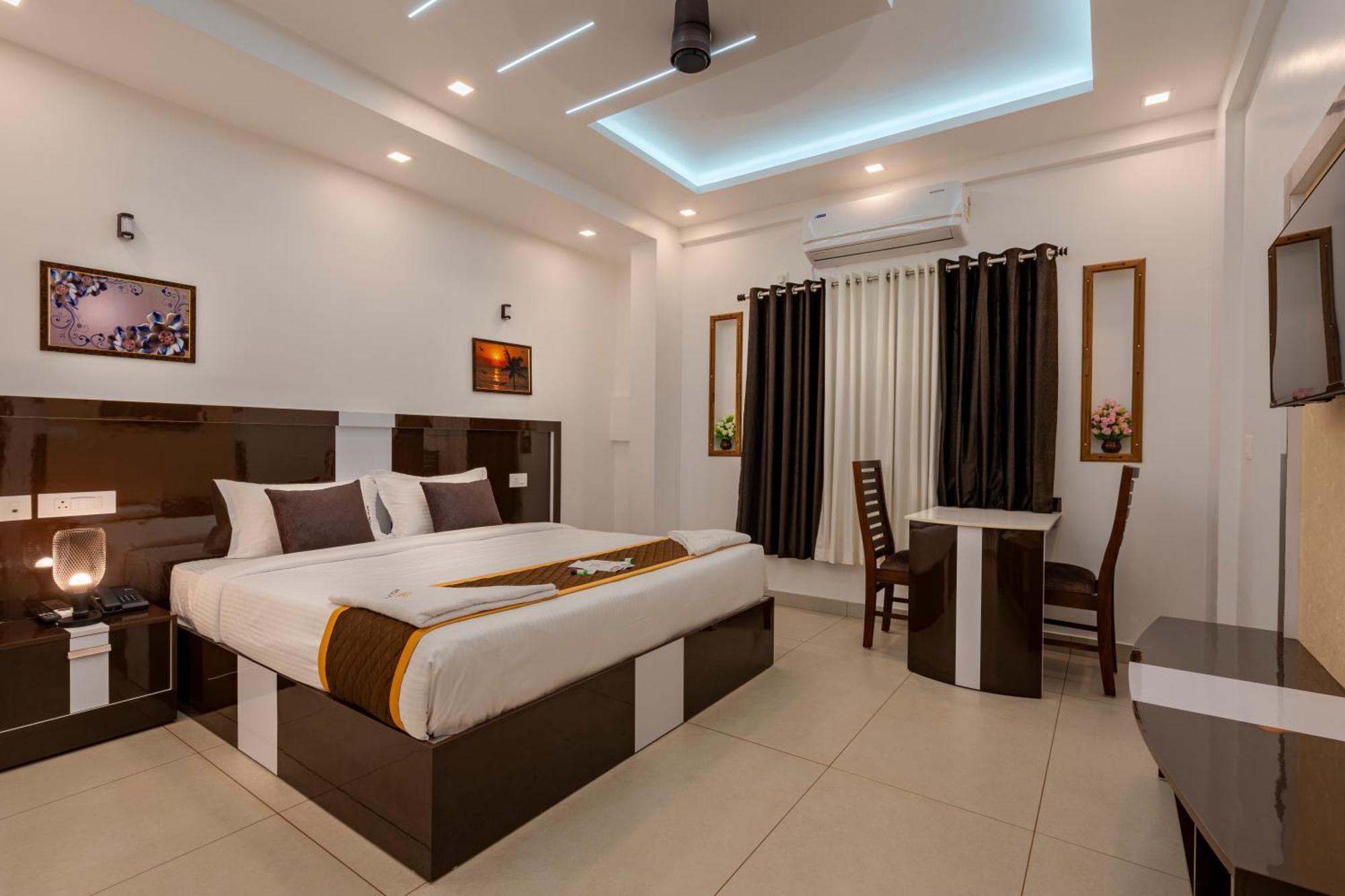 Cochin Airport Hotel Kochi Екстер'єр фото