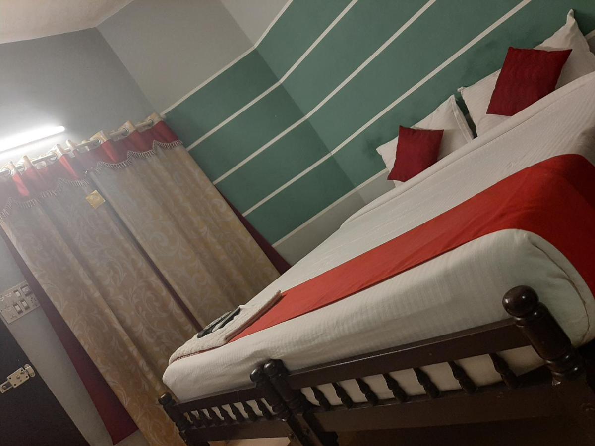Cochin Airport Hotel Kochi Екстер'єр фото